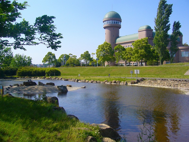 手賀沼親水広場・水の館（ 写真提供：我孫子市）
